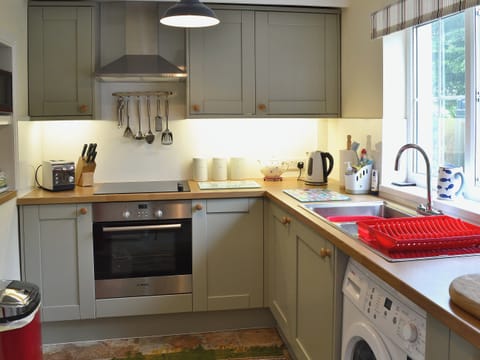 Kitchen/diner | Sunloch Cottage, Tregaseal, near St Just