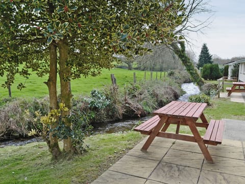 Sitting-out-area | Seaton, Liskeard