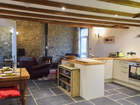 Open plan living space | Ravens Roost - Upper Farm Barns, Mathry, near St Davids
