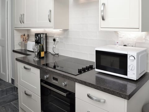 Tastefully presented kitchen | Morvoren (Sea Maiden) Cottage, The Lizard Village, near Helston
