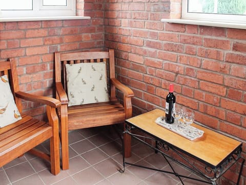 Relaxing and comfortable seating area | Tom Putt - The Old Kennels Holidays, Ledbury