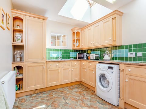 Living room/dining room | Fyvie Cottage, Fort William