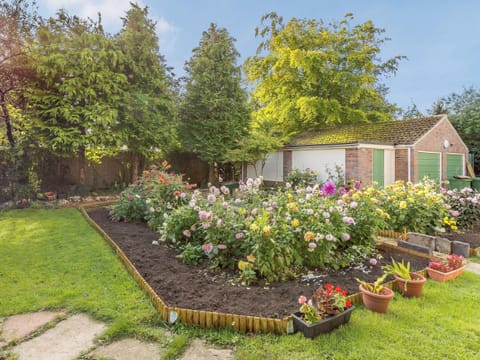 Garden | Lilac Studio, Wheldrake, near York