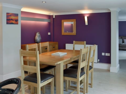 Dining area | Riverside, Bude