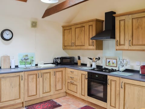 Beamed kitchen/diner with roof lights | Cobweb Cottage - Soppit Farm Cottages, Elsdon