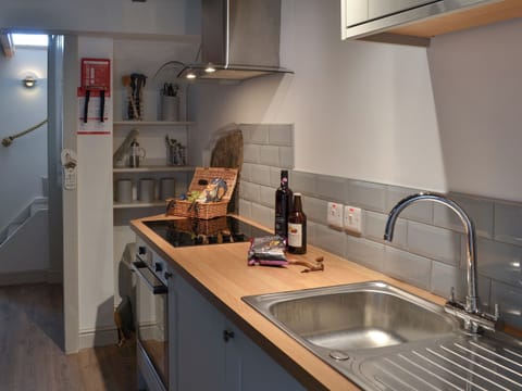 Kitchen area | Ty Bobbet, Penysarn