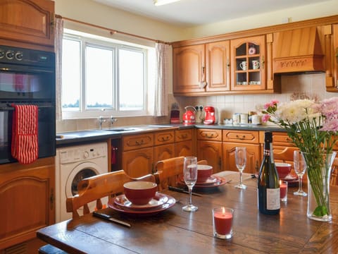 Kitchen/diner | Ivy Grange Cottage, Wistow, near Selby