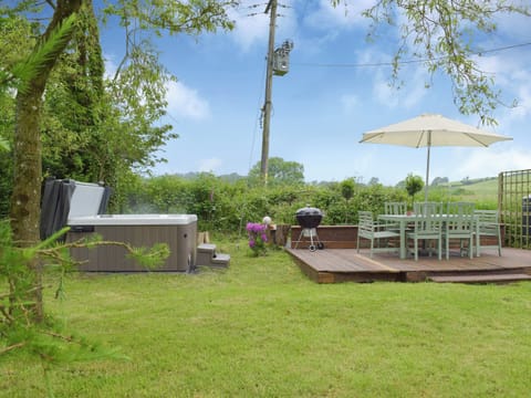 Delightful garden and grounds | Tan Y Castell, Llanmill, near Narberth