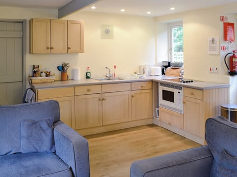 Well equipped kitchen area | Paget - Trescobel Cottages, St Kew, near Port Isaac