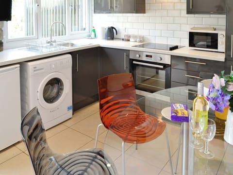 Convenient dining area | Happys - Happys and Gracelands, Lelant, near St Ives