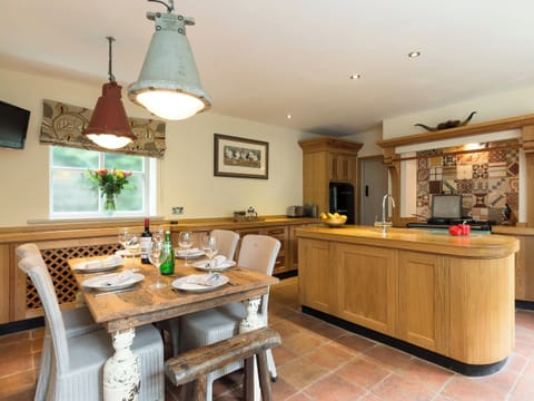 Spacious and well-finished kitchen/dining room | The Coach House, Riding Mill, near Corbridge