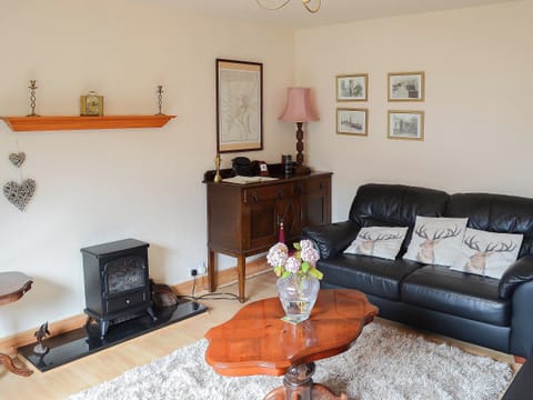 Comfortable and welcoming living room | Seashell Cottage, Fishertown, Nairn