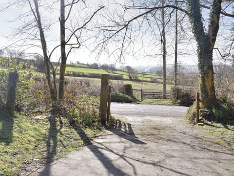 Entrance from a quiet country lane | Tynlone Villa, Swyddffynnon, near Devils Bridge