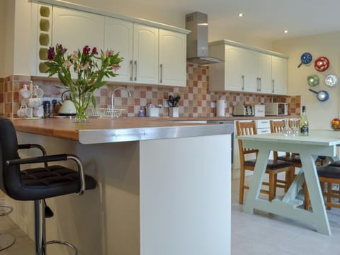 Kitchen and dining room | Mendip - Wellington Farm, Priddy, near Wells