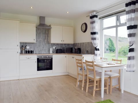 Well-equipped kitchen with convenient dining area | Barley Heights, Hapton