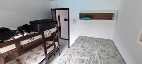 3 bedrooms, iron/ironing board, free WiFi, wheelchair access