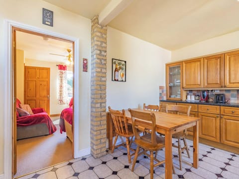 Kitchen/diner | Meadow View, Peak Dale, near Buxton