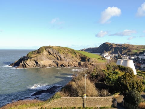 Sea views | Apartment 6, Ilfracombe