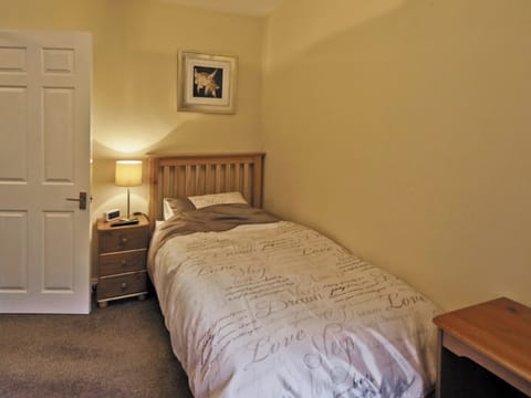 Bedroom | Llamedos, Llandudno