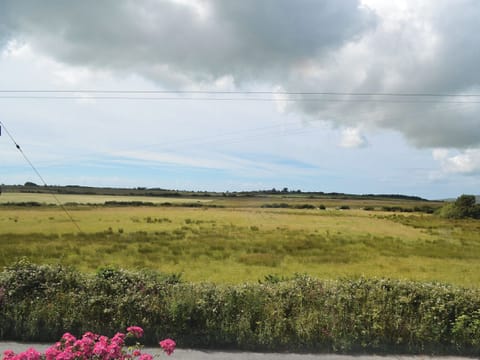 Far reaching and wonderful views over the countryside | Rhos Y Grug, Llangwnadl, near Pwllheli
