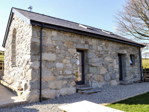 Exterior | The Granary - Tyddyn Iolyn, near Criccieth