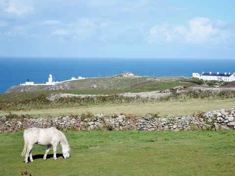Pendeen Lighthouse | Pendeen, Cornwall