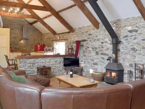 Charming open plan living space | Upper Farms Barns - Swallow Lodge - Upper Farm Barns, Mathry, near St Davids
