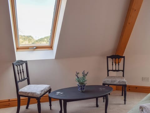 Charming sitting area in teh double bedroom | The Roundel, Balmullo, near St Andrews
