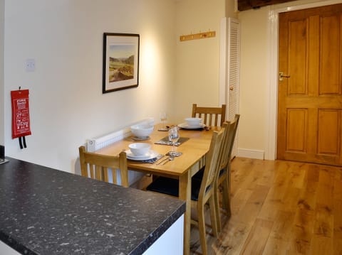 Comfortable dining area | Old Milverton, Grassington