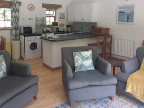 Open plan living space | Oak Tree Cottage - Grove Cottages, Instow, near Barnstaple
