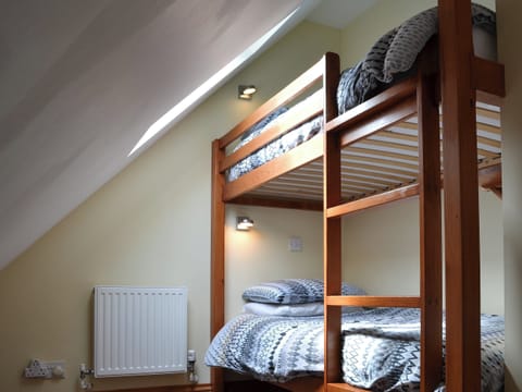 Bunk bedroom | Sea Shells, Padstow