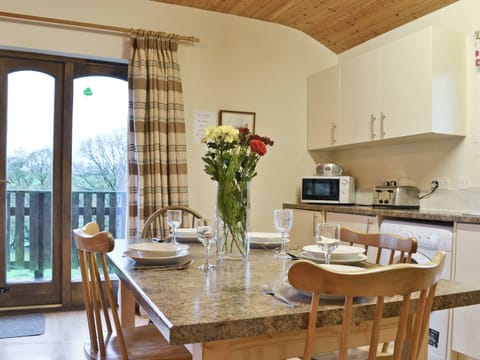 Open plan living/dining room/kitchen | Woodside Lodge, Nr. Llandrindod Wells