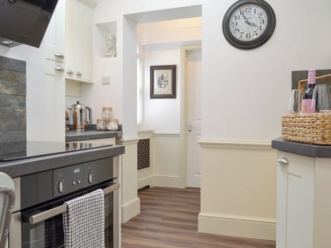 Fully equipped kitchen | The Little House, York