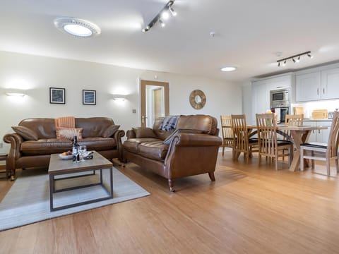 Open plan living/dining room/kitchen | The Bunker, Sennen