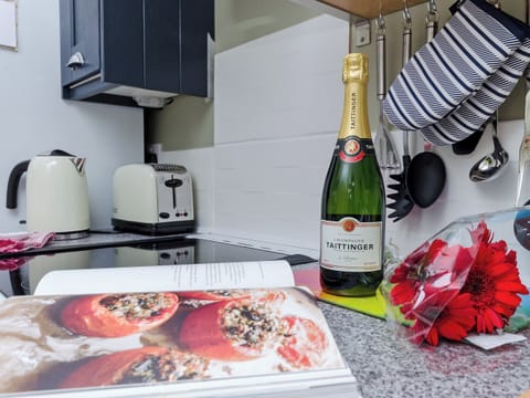 Contemporary styled kitchen area | Bailey’s Barn, Bonsall, near Matlock