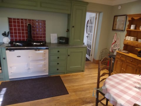 Kitchen/diner | Find Me Out - Craigengillan Estate, Dalmellington, near Ayr