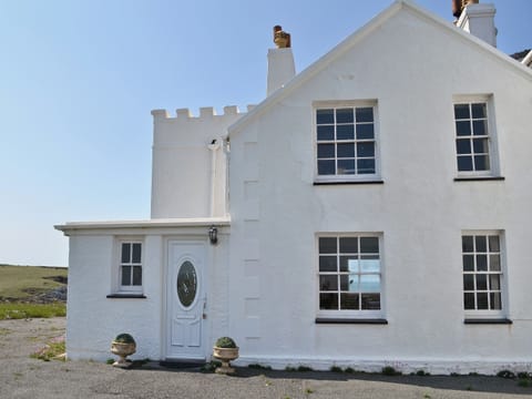 Cottage entrance | Bwthyn Y Borth, Rhoscolyn, near Holyhead