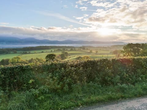 Surrounding area | Oak House - Cysgod Y Coed Cottages, Llanrhaeadr, near Denbigh