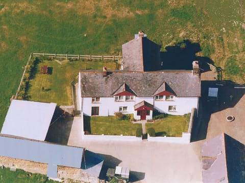 Craneham Farmhouse aerial view | Granny Bond&rsquo;s Farmhouse, Buckland Brewer