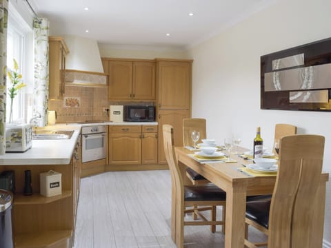 Spacious kitchen and dining room | Pebble Reach, Amroth, near Saundersfoot