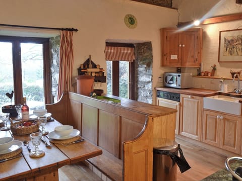 Open plan style kitchen and diner | Ty Christian, Caerwedros, near New Quay