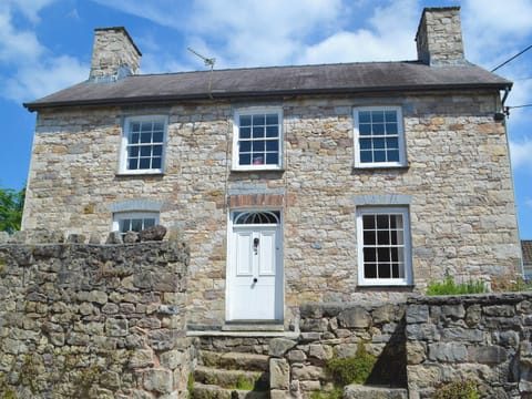 Wonderful holiday home full of character | The Mill Farmhouse (Ty Fferm Y Felin), Llandybie, near Llandeilo