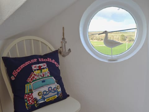 Single bedroom | Salem Fach, Llanfairynghornwy