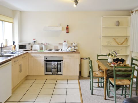 Open plan living/dining room/kitchen | The Old Mill, Shillingford, nr. Bampton