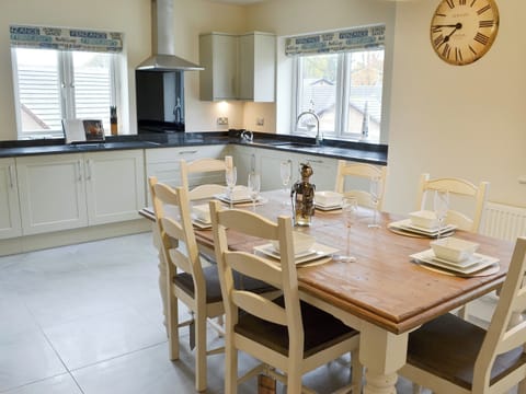 Kitchen/diner | Salar’s Rest, Alnmouth