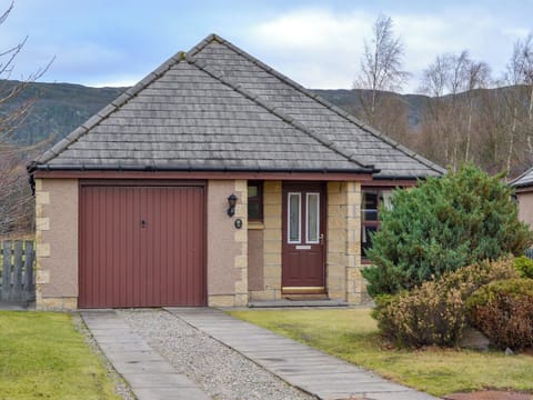 Charming holiday home | Birch Tree Cottage, Aviemore, Speyside