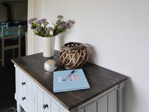 Hallway | Gumburnville, Helstone, Camelford