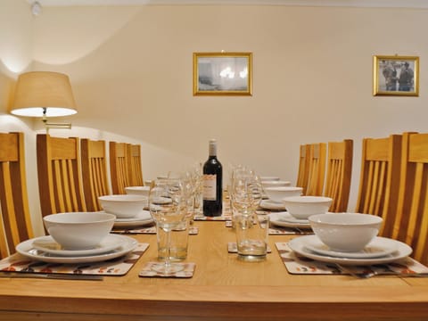 Living room/dining room | Ysgubor Wen, Burry Port, nr. Llanelli