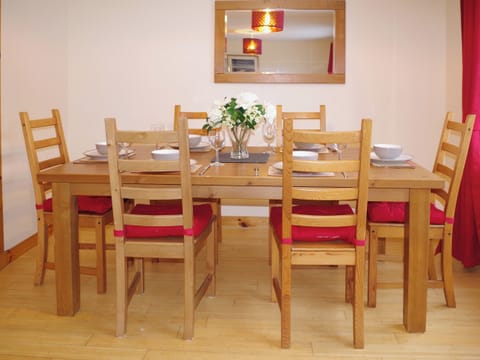 Living room/dining room | The Heathers, Boat of Garten near Aviemore