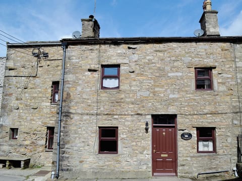 Traditional stone built cottage | Gayle Farmhouse, Gayle near Hawes